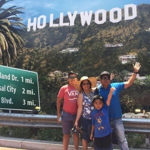 Meet your Posher, Dennis